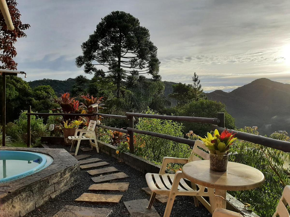 Villa Chalé Pakere Belavista - mirante deslumbrante para vale e montanhas, wi-fi, sauna e piscina à Lumiar Extérieur photo