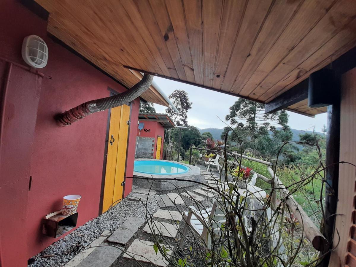 Villa Chalé Pakere Belavista - mirante deslumbrante para vale e montanhas, wi-fi, sauna e piscina à Lumiar Extérieur photo